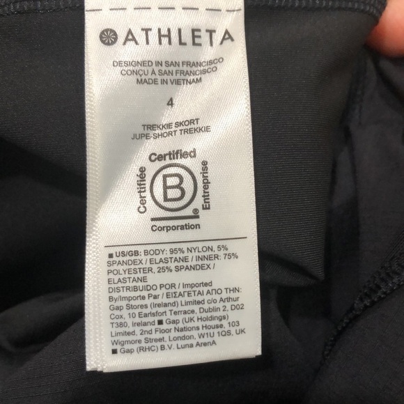 Athleta Trekkie Crest Skort Size 4 Black - Picture 7 of 7